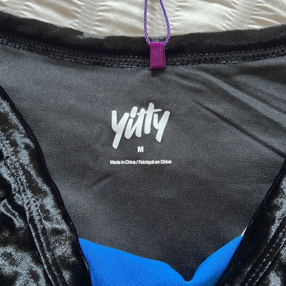 Scoop neck velour top - Picture 3 of 5